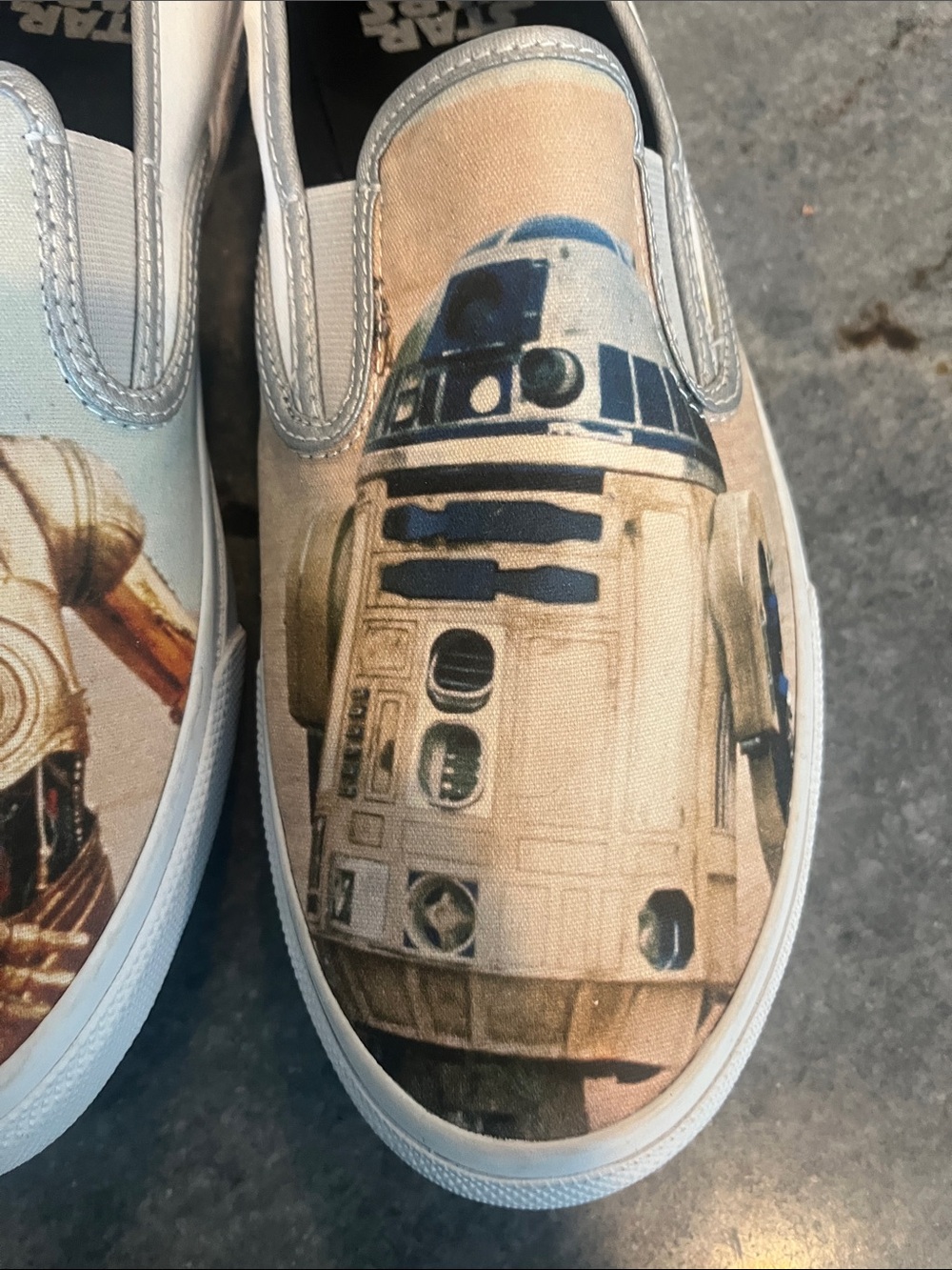 Sperry Gold & White C-3PO and R2-D2 Slip-On Loafers - Picture 3 of 10